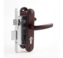 Замок Omega (Омега) врезной цилиндровый с защёлкой в комплекте с ручкой ЗВ7.02 (медь), 4 кл.