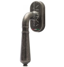 Ручка оконная Extreza Classic PETRA 304 HW античное серебро F45
