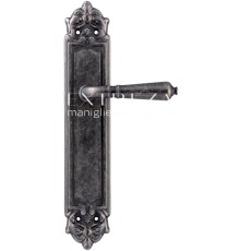 Дверная ручка на планке Extreza Classic PETRA 304 PL02 античное серебро F45
