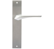 Дверная ручка Extreza Hi-Tech GIRA (Гира) 108 на планке PL11 матовый хром F05 без доп. запирания PASS