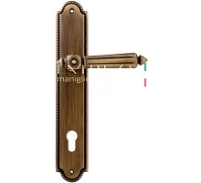 Дверная ручка Extreza LEON (Леон) 303 на планке PL03 CYL матовая бронза F03