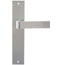 Дверная ручка Extreza Hi-Tech SOUND (Саунд) 106 на планке PL11 матовый хром F05 без доп. запирания PASS
