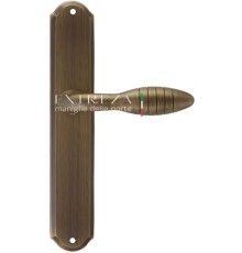 Дверная ручка Extreza MIREL (Мирель) 316 на планке PL01 матовая бронза F03