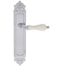 Дверная ручка Extreza DANA CRACKLE (Дана кракле) 306 на планке PL02 полированный хром F04