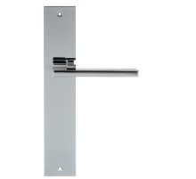 Дверная ручка Extreza Hi-Tech ROKSI (Рокси) 107 на планке PL11 полированный хром F04 без доп. запирания PASS