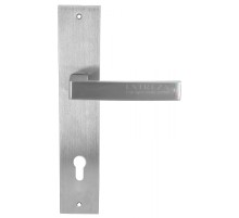 Дверная ручка на планке Extreza ENZO-PL11-CYL85-F05 (ENZO 117) матовый хром