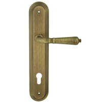 Дверная ручка на планке под цилиндр Extreza Classic PETRA 304 PL05-CYL-85 матовая бронза F03