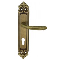 Дверная ручка Extreza COMO (Комо) 322 на планке PL02 CYL матовая бронза F03