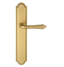 Дверная ручка на планке Extreza Classic PETRA 304 PL03 матовая латунь F02