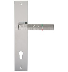 Дверная ручка Extreza Hi-Tech FIORE (Фьоре) 110 на планке PL11 матовый хром / хром F05 / F04 под цилиндровый механизм CYL
