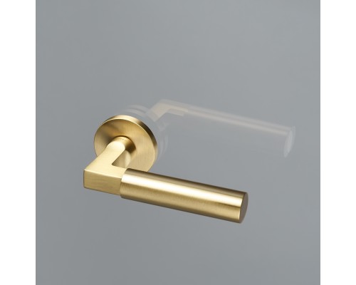 Дверная ручка Extreza STEM-R16-F02 (STEM 135) матовая латунь глянец F07