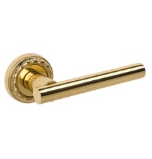 Дверная ручка Extreza CLASSIC PIVOT 132 на круглом основании R02 полированная латунь F01
