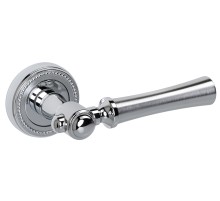 Дверная ручка на розетке Extreza DEZI-R03-F05-F04 (DEZI 309) матовый хром / хром / кольцо хром