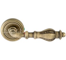 Дверная ручка Extreza EVITA (Эвита) 301 на розетке R03 матовая бронза F03