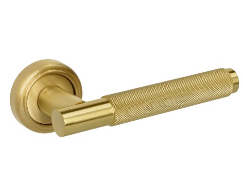 Дверная ручка Extreza Classic TUBA 126 круглая розетка R01 матовая латунь глянец F07 Дверная ручка Extreza Classic TUBA 126 круглая розетка R01 матовая латунь глянец F07