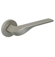 Дверная ручка на розетке Extreza AURA-R16-F20 (AURA 134) матовый никель