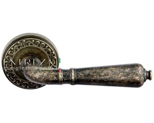 Дверная ручка Extreza Classic PETRA 304 круглая розетка R06 античная бронза F23