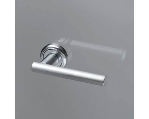 Дверная ручка Extreza CLASSIC PIVOT 132 на круглом основании R01 матовый хром F05 Дверная ручка Extreza CLASSIC PIVOT 132 на круглом основании R01 матовый хром F05
