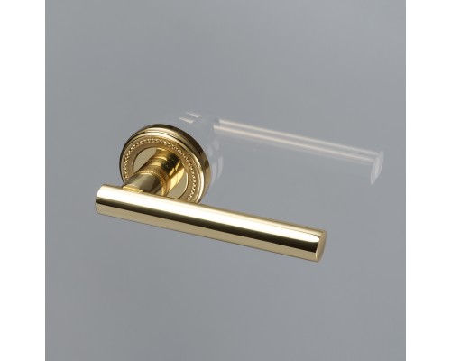 Дверная ручка Extreza CLASSIC PIVOT 132 на круглом основании R03 полированная латунь F01 Дверная ручка Extreza CLASSIC PIVOT 132 на круглом основании R03 полированная латунь F01