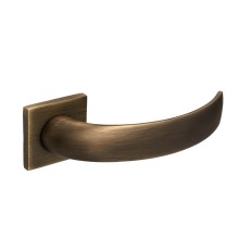 Дверная ручка Extreza CASCATA-R15-F03 (CASCATA 140 квадратное основание 5 мм) матовая бронза