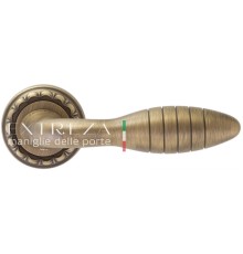 Дверная ручка Extreza MIREL (Мирел) 316 на розетке R02 матовая бронза F03