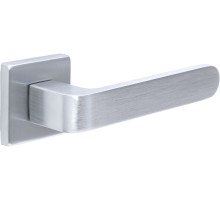 Дверная ручка Extreza Hi-Tech RUBI 121 квадратная розетка R11 (7 мм) матовый хром F05