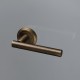 Дверная ручка Extreza CLASSIC PIVOT 132 на круглом основании R03 матовая бронза F03