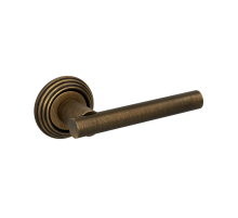 Дверная ручка Extreza CLASSIC PIVOT 132 на круглом основании R05 матовая бронза F03