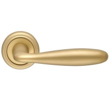 Дверная ручка Extreza VIGO (Виго) 324 на розетке R01 матовая латунь F02