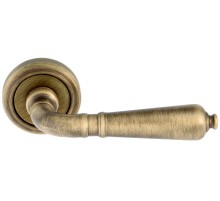 Дверная ручка Extreza Classic PETRA 304 круглая розетка R01 матовая бронза F03
