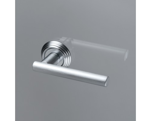 Дверная ручка Extreza CLASSIC PIVOT 132 на круглом основании R05 матовый хром F05 Дверная ручка Extreza CLASSIC PIVOT 132 на круглом основании R05 матовый хром F05