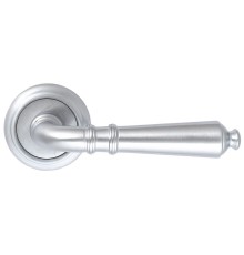 Extreza PETRA (Петра) 304 дверная ручка на розетке R01, цвет матовый хром F05