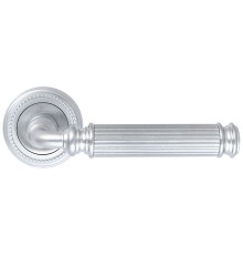 Дверная ручка Extreza BENITO-R03-F05 (BENITO 307) матовый хром