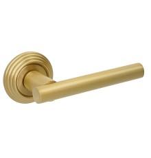 Дверная ручка Extreza CLASSIC PIVOT 132 на круглом основании R05 матовая латунь глянец F07