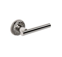 Дверная ручка Extreza CLASSIC PIVOT 132 на круглом основании R04 полированный никель F21