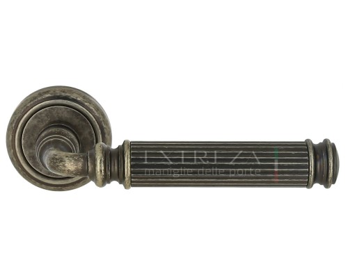 Дверная ручка Extreza BENITO-R01-F45 (BENITO 307) античное серебро Дверная ручка Extreza BENITO-R01-F45 (BENITO 307) античное серебро