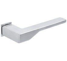 Дверная ручка Extreza Hi-Tech ADONA 122 квадратная розетка mini R21 (2 мм) матовый хром F05