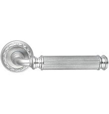 Дверная ручка Extreza BENITO-R02-F05 (BENITO 307) матовый хром