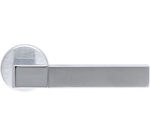 Дверная ручка Extreza Hi-Tech FIORE (Фьоре) 110 R12 полированный хром / хром F04/F05