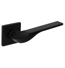 Дверная ручка на розетке Extreza AURA-R15-F22 (AURA 134) черный матовый