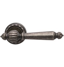 Дверная ручка Extreza Classic DANIEL 308 круглая розетка R02 античное серебро F45