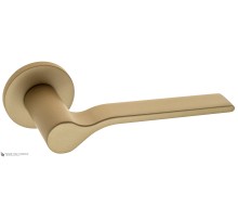 Дверная ручка на круглом основании Fratelli Cattini CINQUE 7FS-BS матовая латунь
