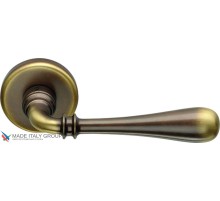 Дверная ручка на круглом основании COLOMBO Ida ID31RSB-BR бронза