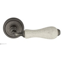 Дверная ручка Venezia COLOSSEO белая керамика паутинка D3 античное серебро