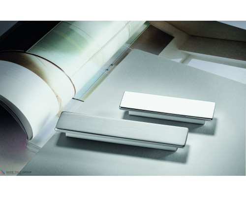 Ручка скоба модерн COLOMBO DESIGN F108A-NM матовый черный 32 мм Ручка скоба модерн COLOMBO DESIGN F108A-NM матовый черный 32 мм