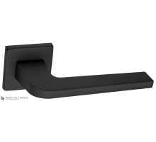 Дверная ручка на квадратном основании Fratelli Cattini OKIN 8.7-NM матовый черный