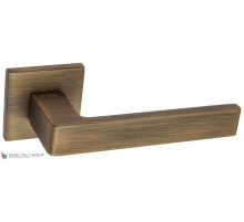 Дверная ручка на квадратном основании Fratelli Cattini BOOM 8FS-BY матовая бронза