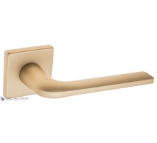 Дверная ручка на квадратном основании Fratelli Cattini LINEA 8FS-KD золото крайола Дверная ручка на квадратном основании Fratelli Cattini LINEA 8FS-KD золото крайола