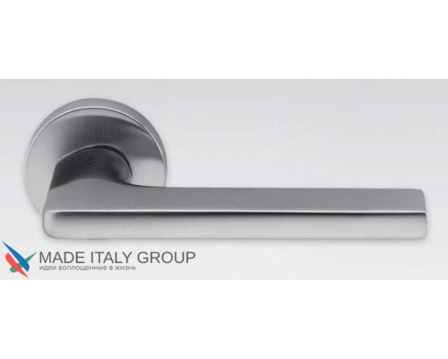 Дверная ручка на круглом основании COLOMBO Gira JM11RSB-CM матовый хром Дверная ручка на круглом основании COLOMBO Gira JM11RSB-CM матовый хром