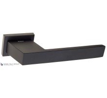 Дверная ручка на прямоугольном основании Fratelli Cattini VELO 6-NM матовый черный Дверная ручка на прямоугольном основании Fratelli Cattini VELO 6-NM матовый черный